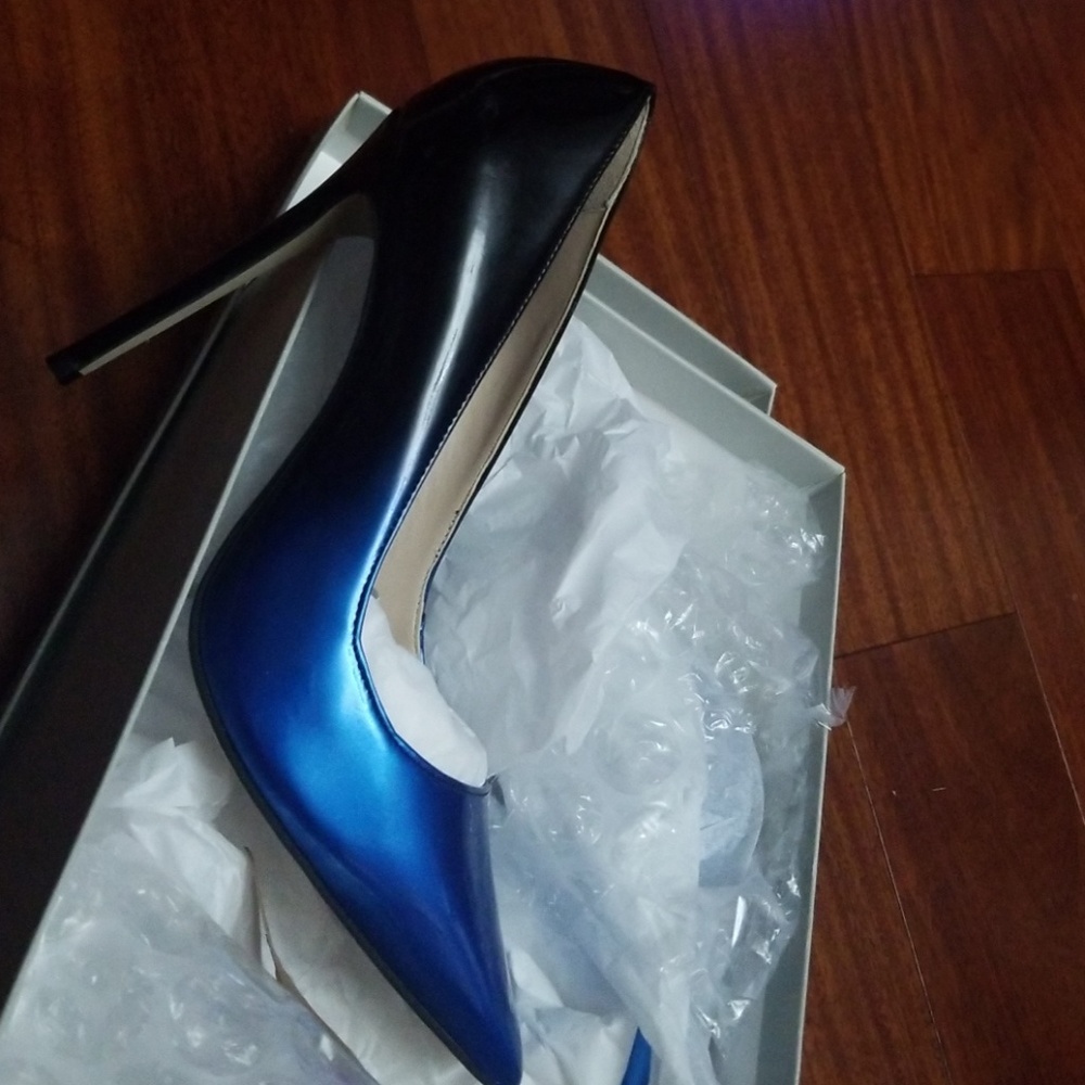 Beautiful multi colored pump.